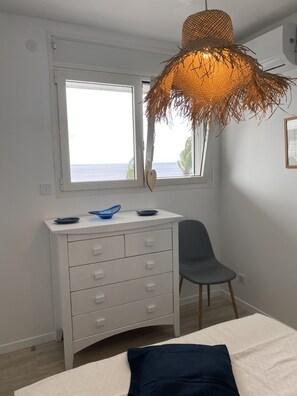 1 bedroom, WiFi, bed sheets - Face à la mer (Schoelcher)