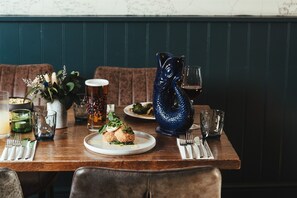 Dining - The White Hart (Wadhurst)