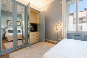 2 chambres, fer et planche à repasser, Wi-Fi gratuit, draps fournis
