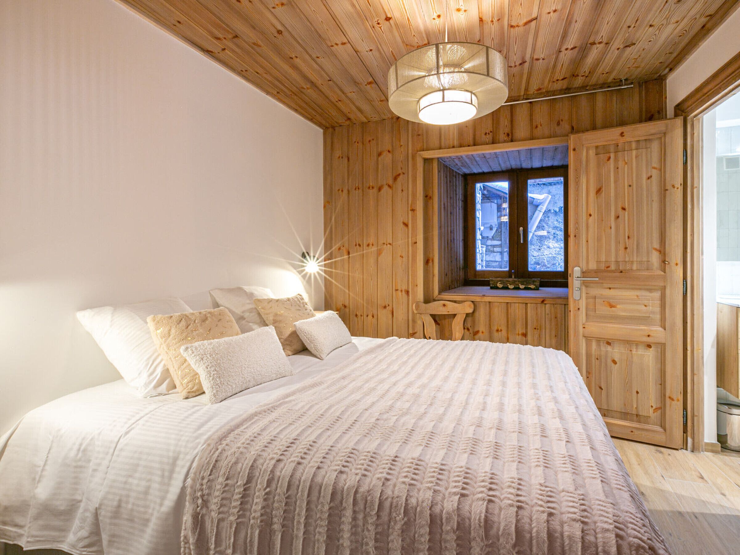 ÉLégant Appartement Rénové Avec Wifi Au Cœur Du Vieux Val-d'isère, Proche Des Pistes Et Commodités - Val-d'Isère