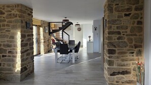 Uklassifisert bilde, 3 av 18, knapp