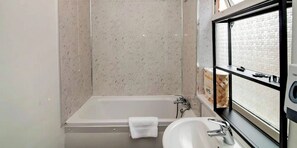 Shared bathroom - Kunda House O Grange (Birmingham)
