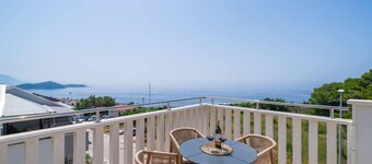 Apartment Marlo in Dubrovnik With sea View