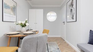 Unclassified image, 5 of 13, button - Warsaw P?ocka Apartment by Renters (Warsaw)