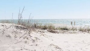 Nær stranden