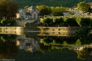 المنشأة من الخارج