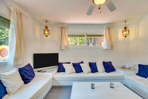 8 habitaciones, tabla de planchar con plancha y wifi gratis 
