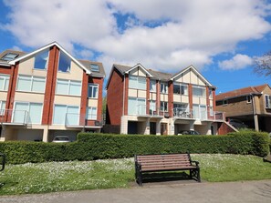 Exterior - Kiama (Weymouth)