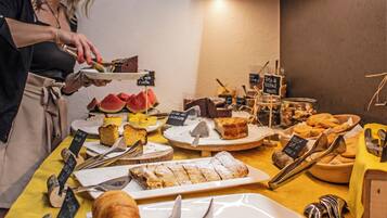 Bao gồm bữa sáng buffet hàng ngày
