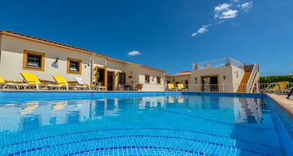 Ideal for large groups! 4**** B&B with 7 en suite rooms and all modern comfort