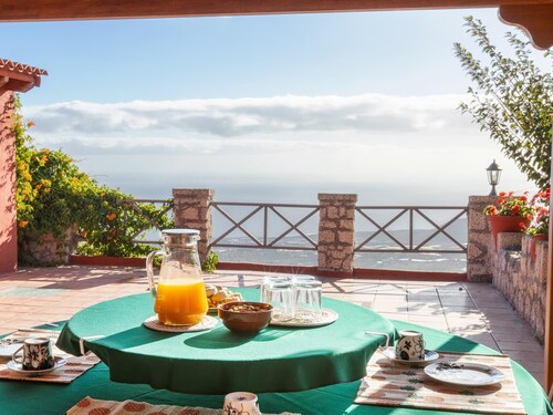 Mountain getaway for hikers - house 1