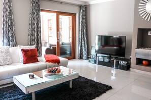 智能電視、書籍