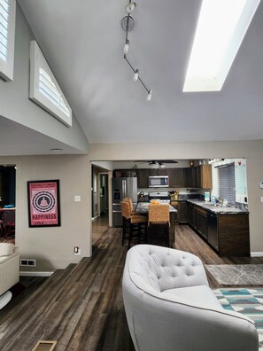 Smart TV, fireplace, DVD player, books