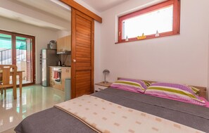 2 quartos, Wi-Fi de cortesia, roupa de cama