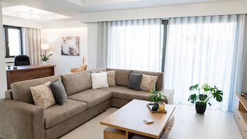 Luxury Apartment | Living area