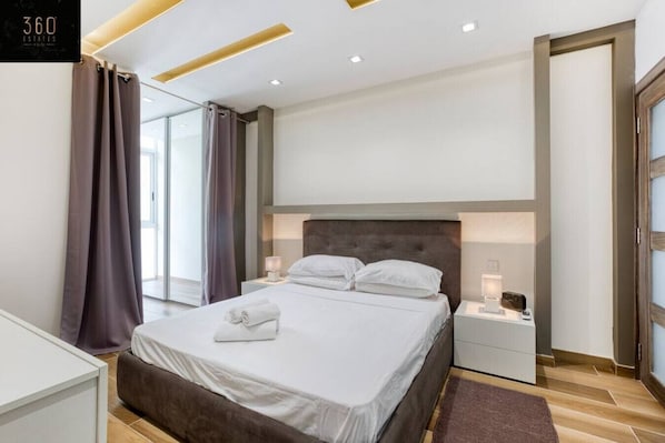 Desk, iron/ironing board, travel cot, free WiFi