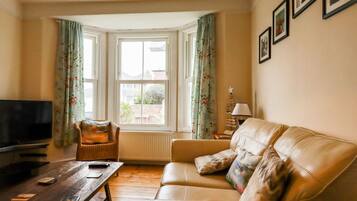 Cottage | Living area