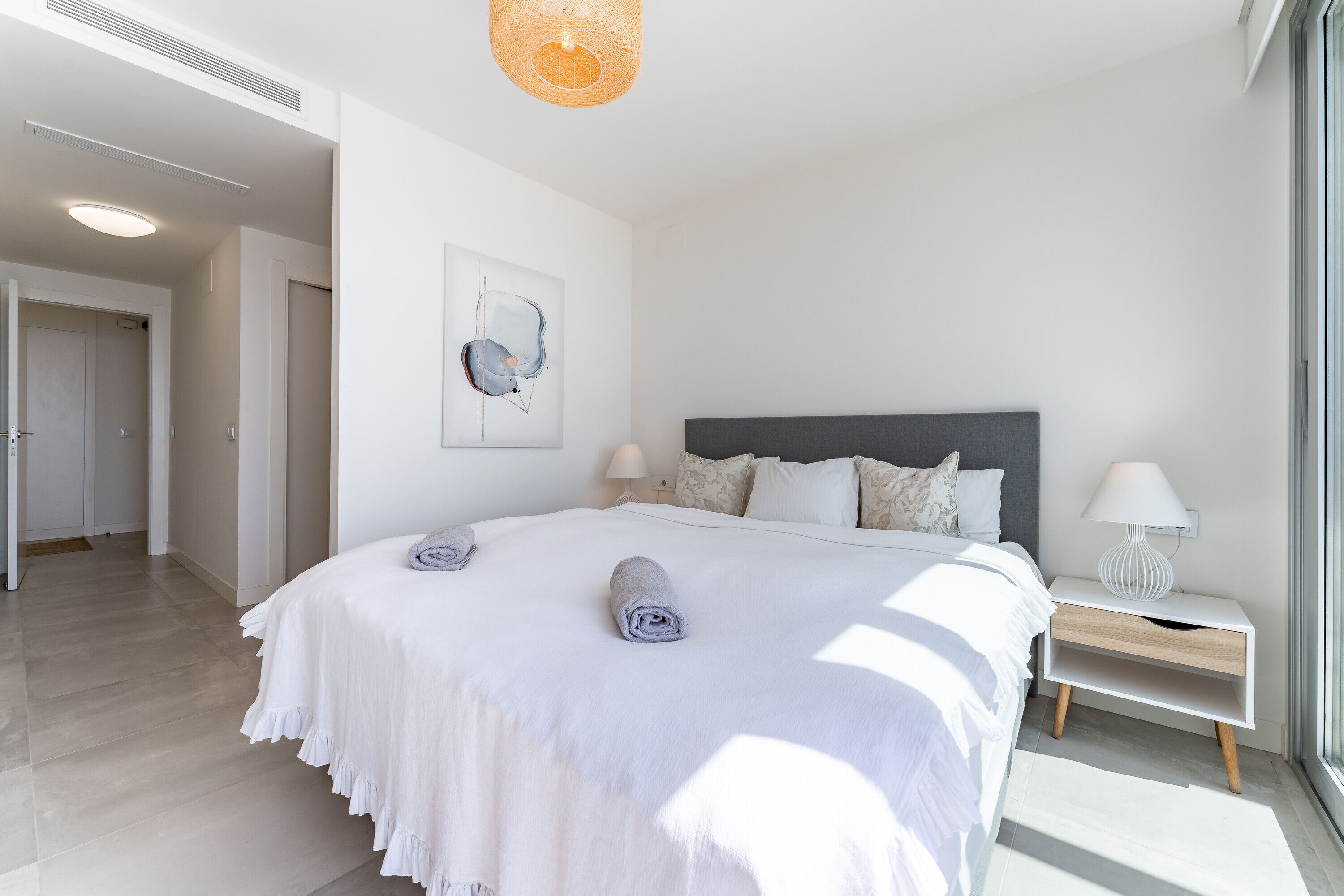 3 chambres, fer et planche à repasser, Wi-Fi gratuit, draps fournis