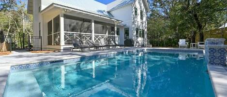 室外泳池、暖水池