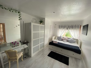 House, Multiple Beds