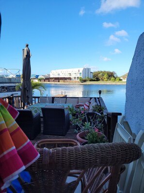 Outdoor dining - Beautiful Villa on the water (Jolly Harbour)