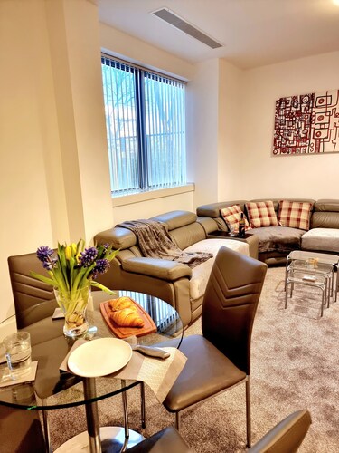 Beautiful 2-bed Apartment in Milton Keynes