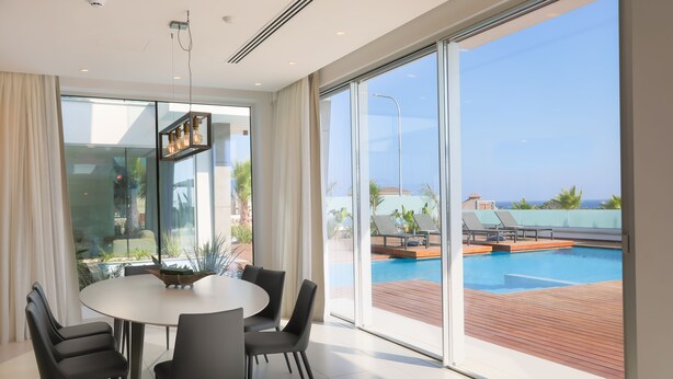 Luxe villa | Dineerruimte