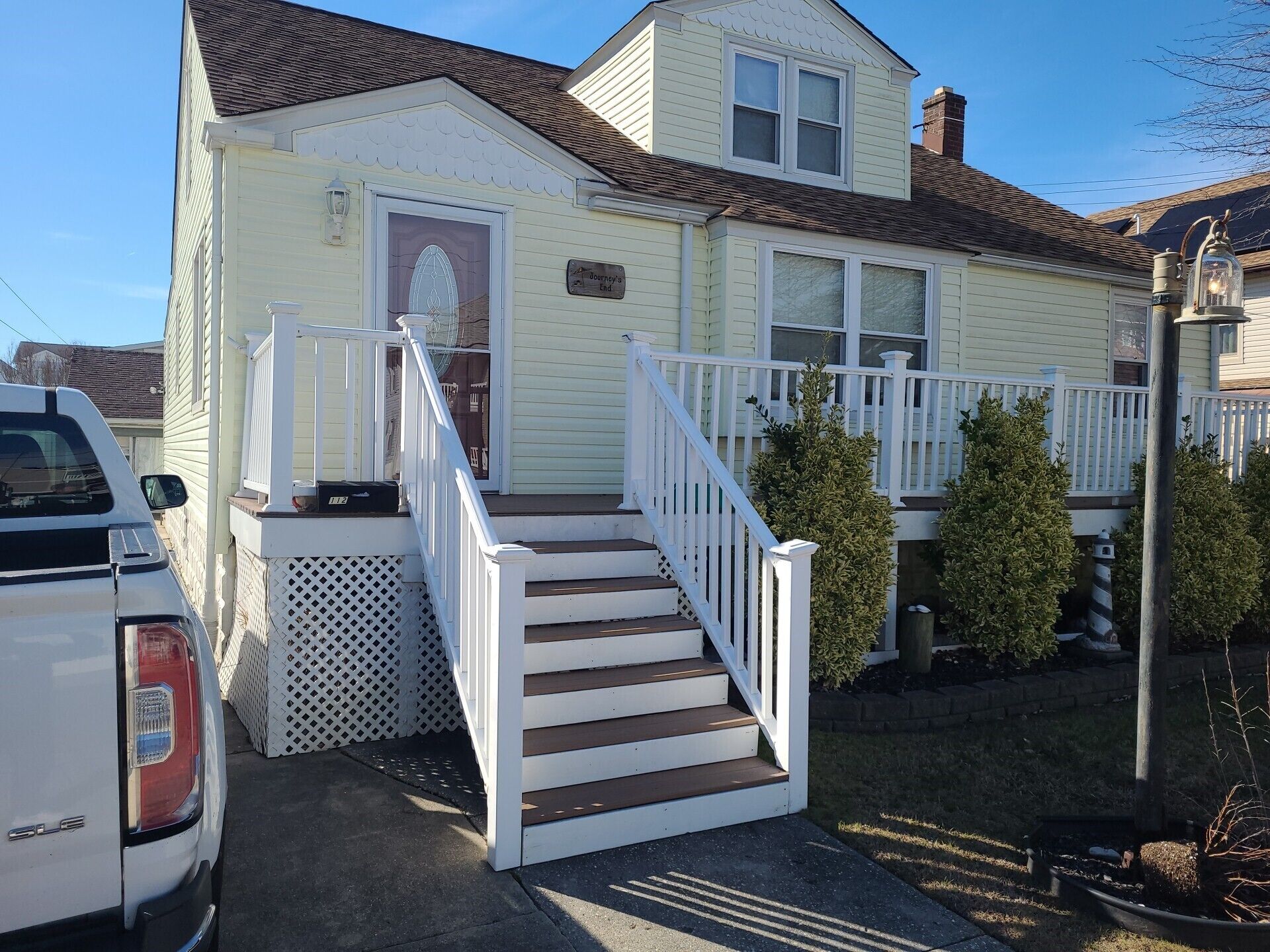 4 bedroom single family home in NWW!