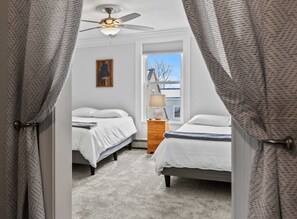 2 habitaciones, tabla de planchar con plancha y wifi gratis