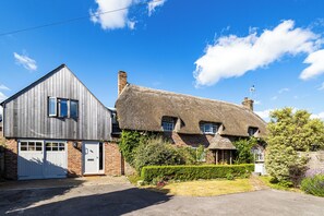 Exterior - Barton Cottage Bed and Breakfast (Dorchester)