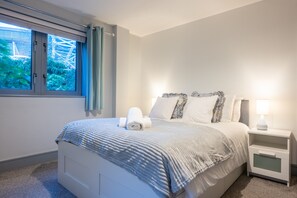 City Apartment | 1 bedroom, iron/ironing board, free WiFi - Millennium Embankment by Tŷ SA- Cardiff (Cardiff)