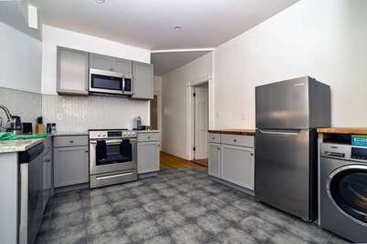 Boston Historical Urban Oasis