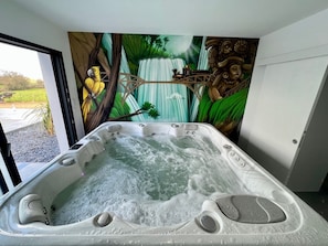 Bain à remous intérieur