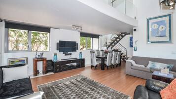 Family House | Ruang tamu