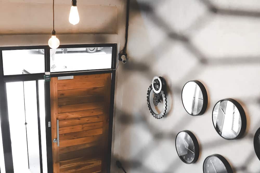 The Cube Hostel Khaosan