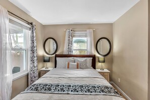 3 chambres, fer et planche à repasser, Wi-Fi gratuit