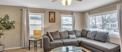 House, 3 Bedrooms | Living area | Smart TV