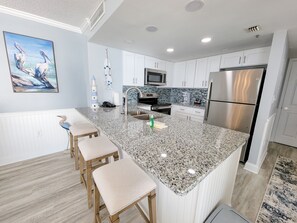 Leilighet, 2 soverom | Eget kjøkken | Kjøleskap, ovn, kaffetrakter/tekoker og brødrister