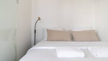 Comfort Studio | Iron/ironing board, travel crib, free WiFi