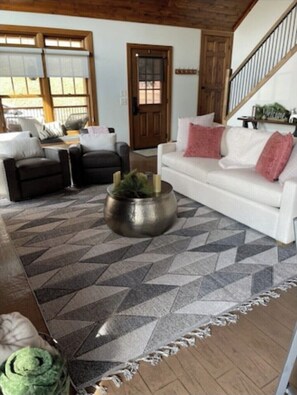TV, fireplace, DVD player