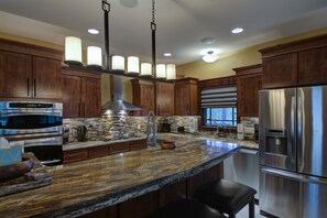 Fridge, microwave, dishwasher, coffee/tea maker - Whispering Pines, Black Hills, ATV Trails & Snowmobiling (Lead)