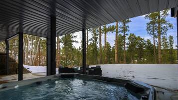 Bain à remous extérieur