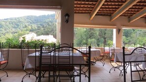 Dining - Auberge Hotel U Paradisu (Vico)