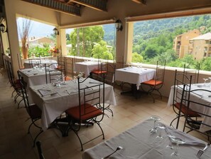 Dining - Auberge Hotel U Paradisu (Vico)