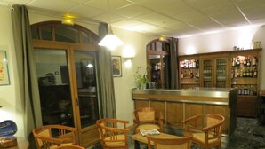 Bar (in der Unterkunft)