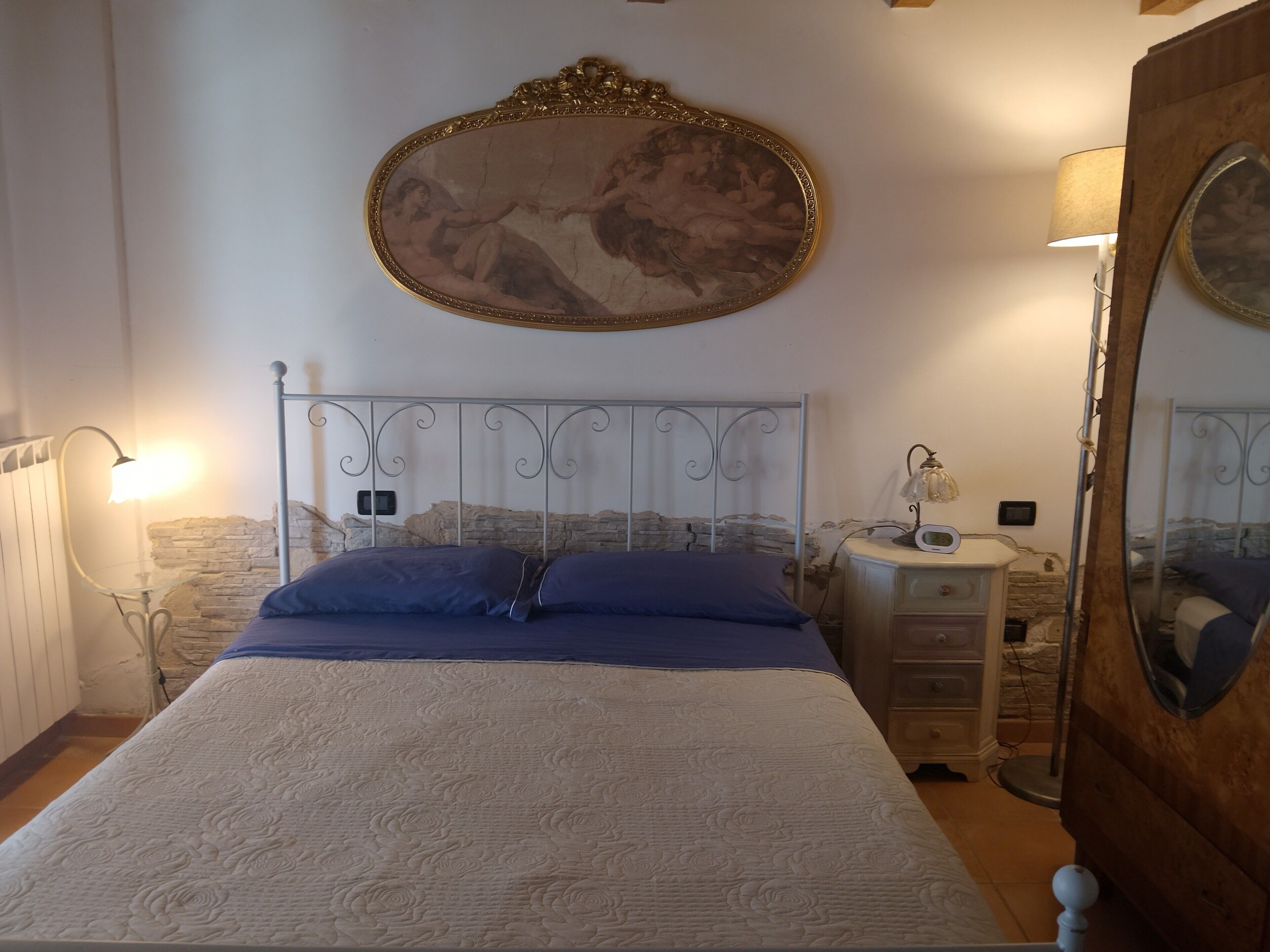 2 habitaciones, tabla de planchar con plancha y wifi gratis 