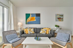 TV - Apartment 'With Garage In Almuñecar' with Sea View, Wi-Fi and Air Conditioning (Almunecar)