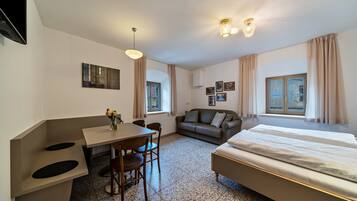 1 camera, Wi-Fi gratuito, lenzuola