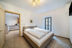 1 bedroom, free WiFi, bed sheets, wheelchair access