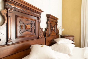 1 bedroom, free WiFi, bed sheets - Apartment 'Villa Bergmann Husterer Suite' with Shared Garden, Balcony and Wi-Fi (Meran)